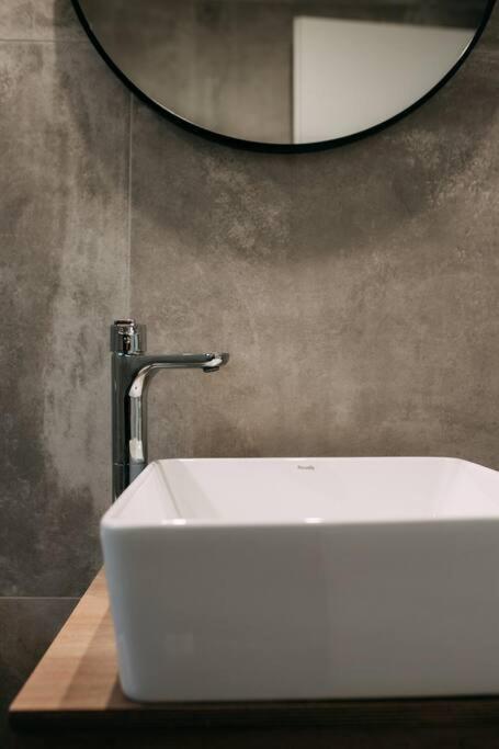 Lux Studio Near Center Ираклион Экстерьер фото